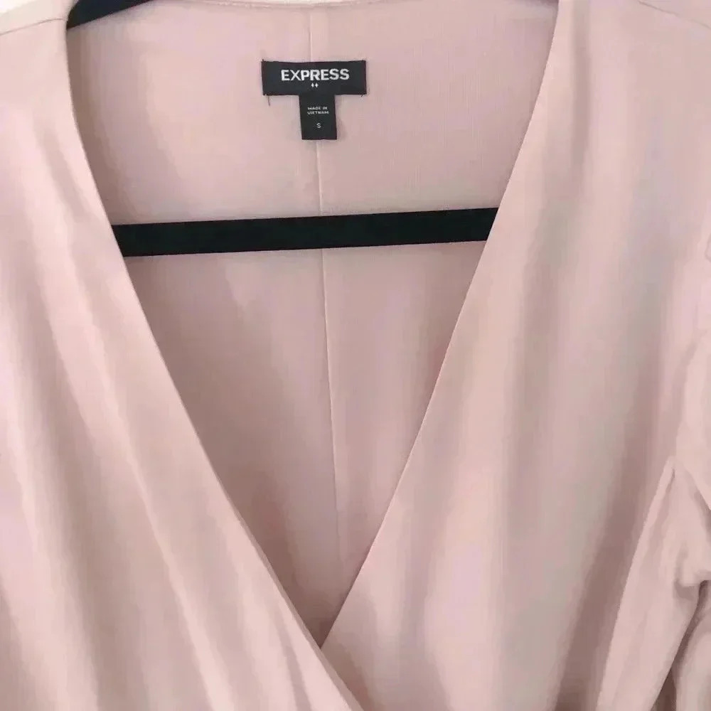 Pink Express Puff sleeve wrap tie dress- size S - Picture 7 of 7